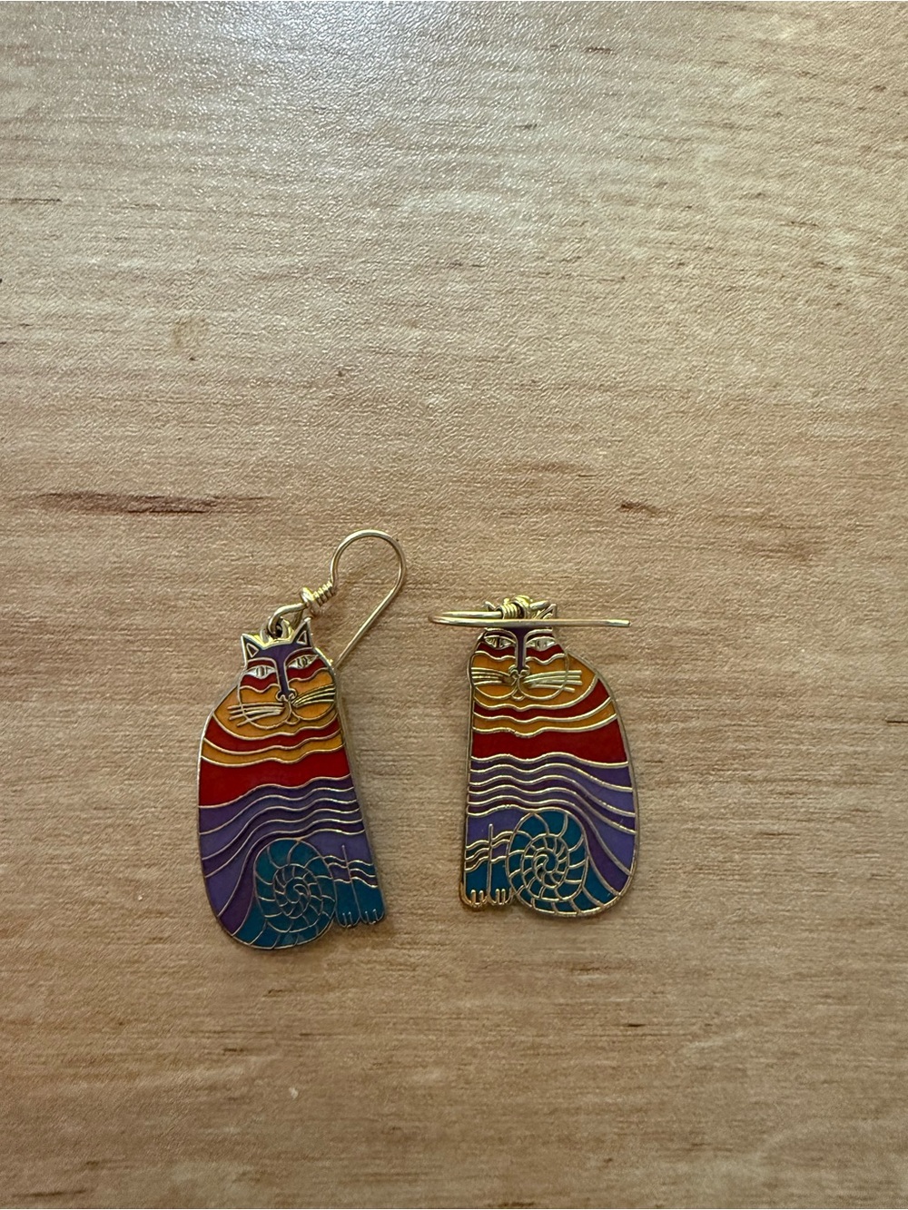 Sparkling Vintage Laurel Burch “Rainbow Cat” Earrings — 1980s